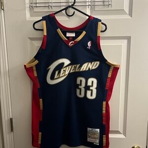 Cleveland Cavaliers Mitchell & Ness Shaquille O’Neal Swingman jersey sz. Large